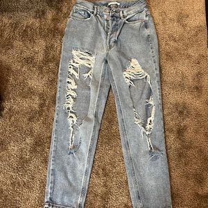 Distressed Boyfriend Jean